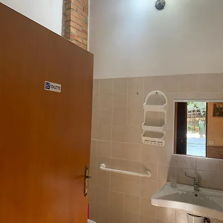 Carrozzino Farm stay *